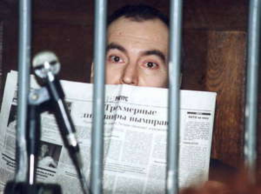 Извините, не вышла.Судья Штейнерте продолжает процесс.