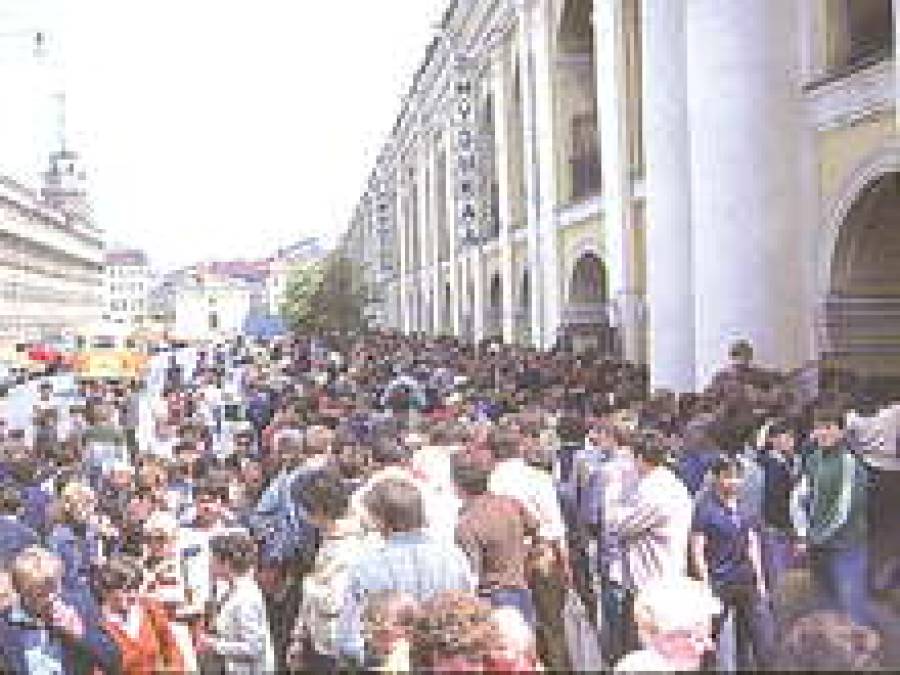 На российском рынке торговли становится тесно.
