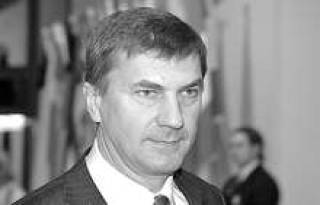 Инициатор разработки законопроекта о демонтаже советских памятников премьер-министр Эстонии Андрус Ансип.