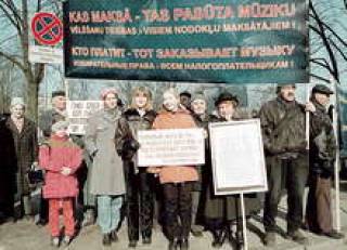 ООН рекомендует дать право голоса негражданам