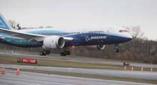 Успешные испытания Dreamliner дают концерну Boeing надежду одолеть в конкуренции  Airbus.