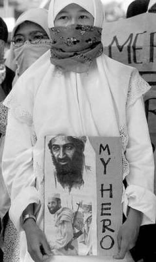 Бен-Ладен уже в Чечне? Нет, он, скорее, собирается в Туркмению.