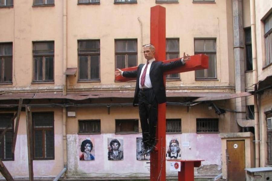 Призвали не ворошить «мешки КГБ». «В США тоже стучат! Забудьте о КГБ»