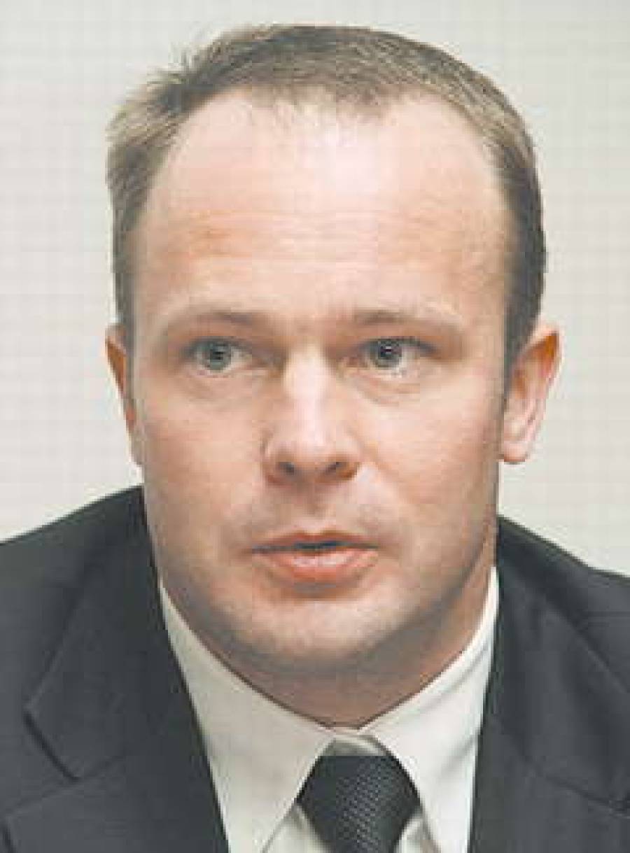 Хенрий ФОГЕЛИС.