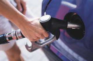 В ведущей по добыче стране нефти сложилась парадоксальная ситуация — на АЗС нет бензина.