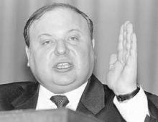 Е.Гайдар стал второй жертвой.