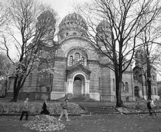 Собор вернется через суд