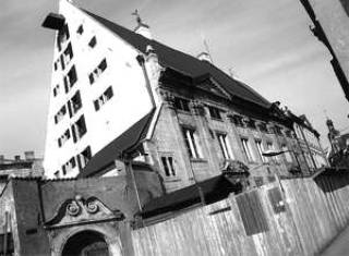 Решающая неделя.Чиновники готовятся подать в суд на фирму Букинголтса.