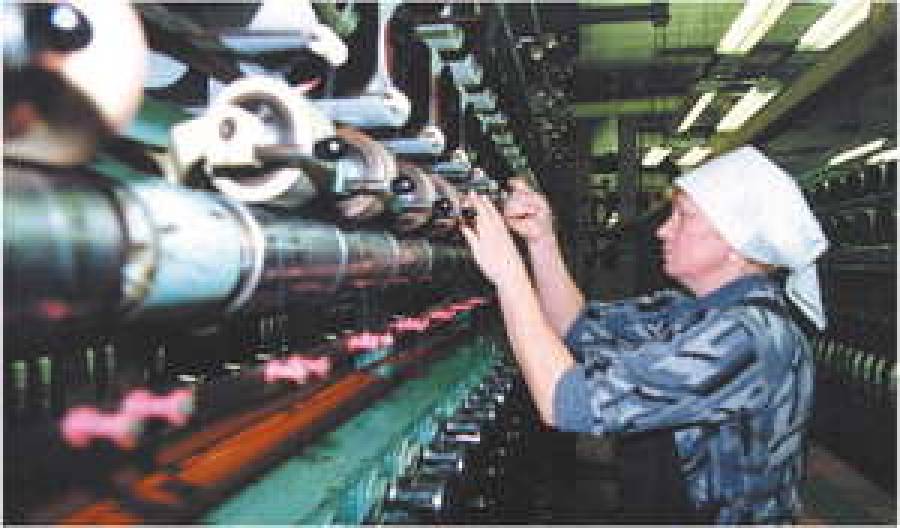  Пока одни плетут интриги, другие &mdash; плетут нити. 