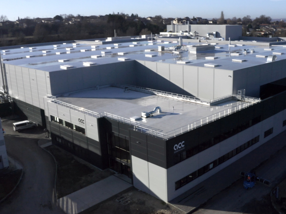 В Европе закрывают два завода по производству батарей для электромобилей: плохо продаются