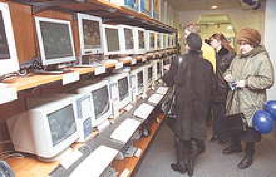 LCD-мониторы не оставляют шансов электронно-лучевым