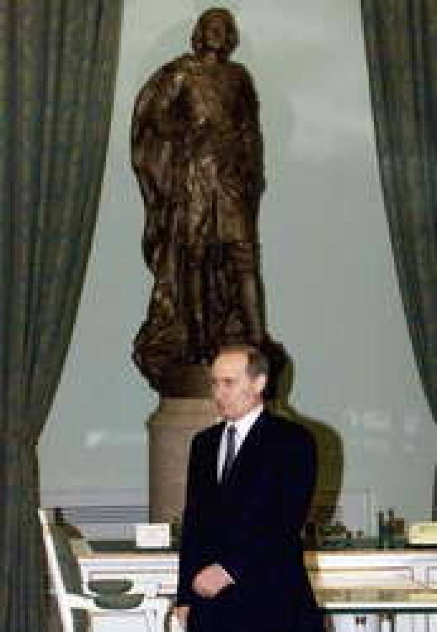 Престолонаследник.Какую свиту выберет себе Путин?.