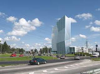 Высотный офис на въезде в Ригу