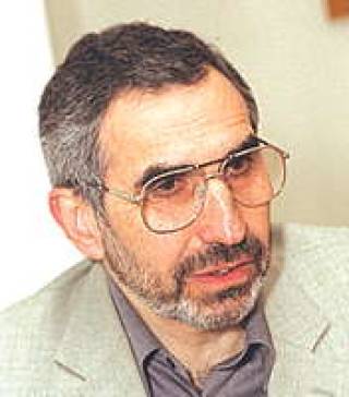 Александр Милов
