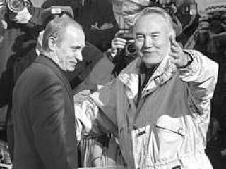 Президент России Владимир Путин и глава Казахстана Нурсултан Назарбаев: сегодня у них цель одна... а завтра?