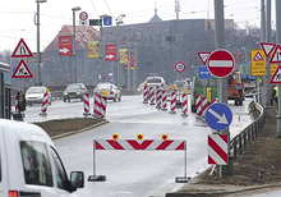 На ямочный ремонт рижских дорог выделено свыше 400 тыс. латов.