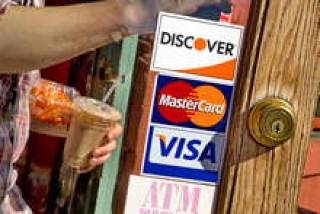 Visa и MaterCard: «Наша карта бита?»