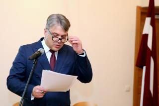 Омбудсмен бьет тревогу: латвийская «минималка» находится ниже порога бедности
