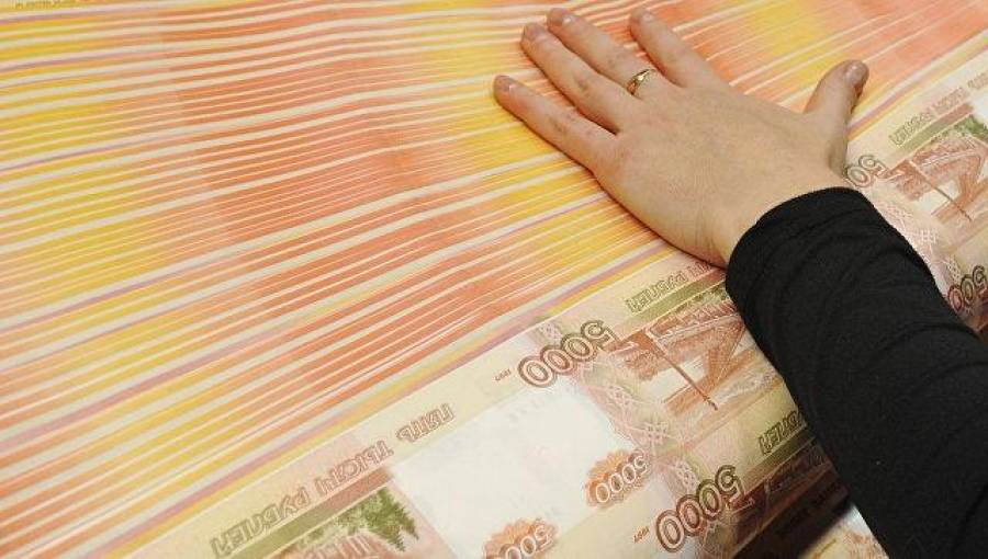 Рубль бьет по доллару