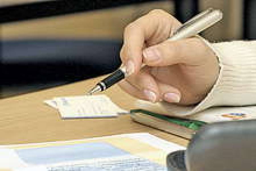 Чтобы имя фирмы попало на газетные страницы, коммерсанты должны уметь правильно подать информацию о ней.