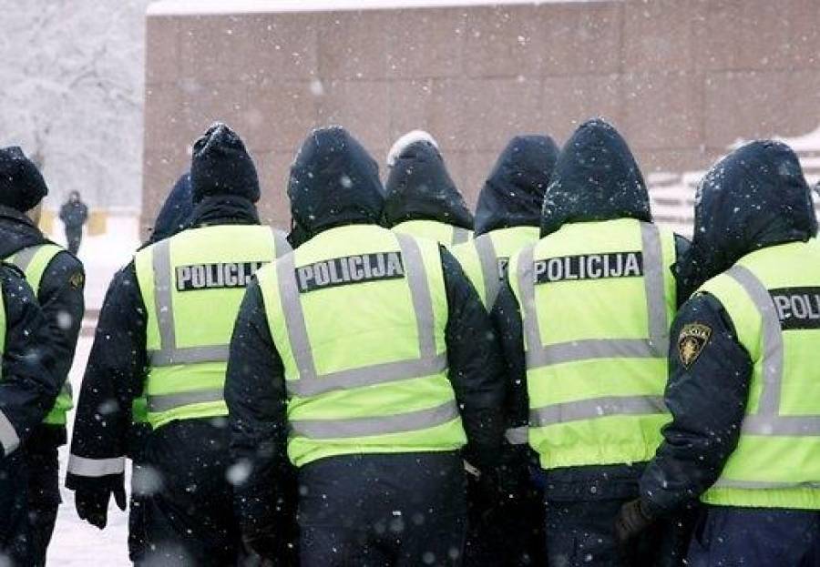 &quot;Угроза Латвии — это не богатые россияне, а местные полицейские с зарплатой в 350 евро&quot;