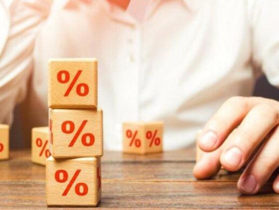 Шестимесячный Euribor понизился до 3,832%