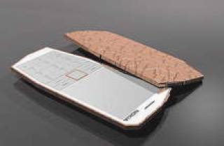 Для подзарядки Nokia E-Cu достаточно любого источника тепла.