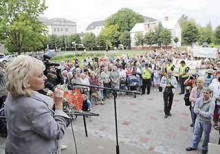 Байба Розентале — жителям Бауски:  а вы пишите мне письма!