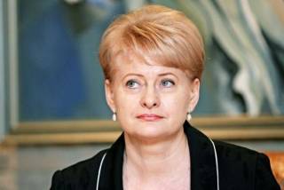Почувствовав опасность, президент Грибаускайте заговорила по-русски (дополнено)