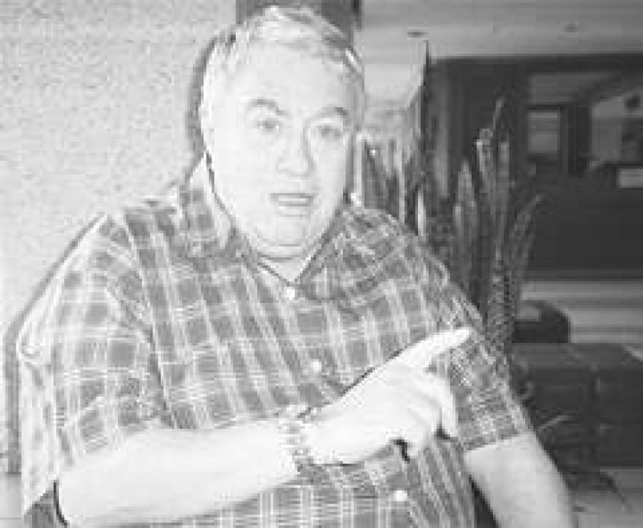 России пора заняться собой. Так считает известный российский журналист Томас Колесниченко.