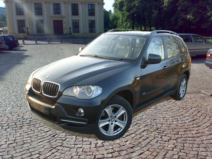 Продажи новых автомашин выросли в этом году на 15%