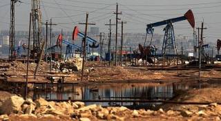 Мировые цены на нефть стремительно падают