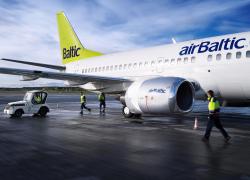 Руководство airBaltic призналось, что у компании огромные убытки