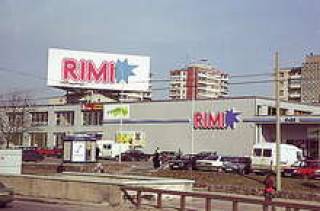 Рекламная война Maxima и Rimi