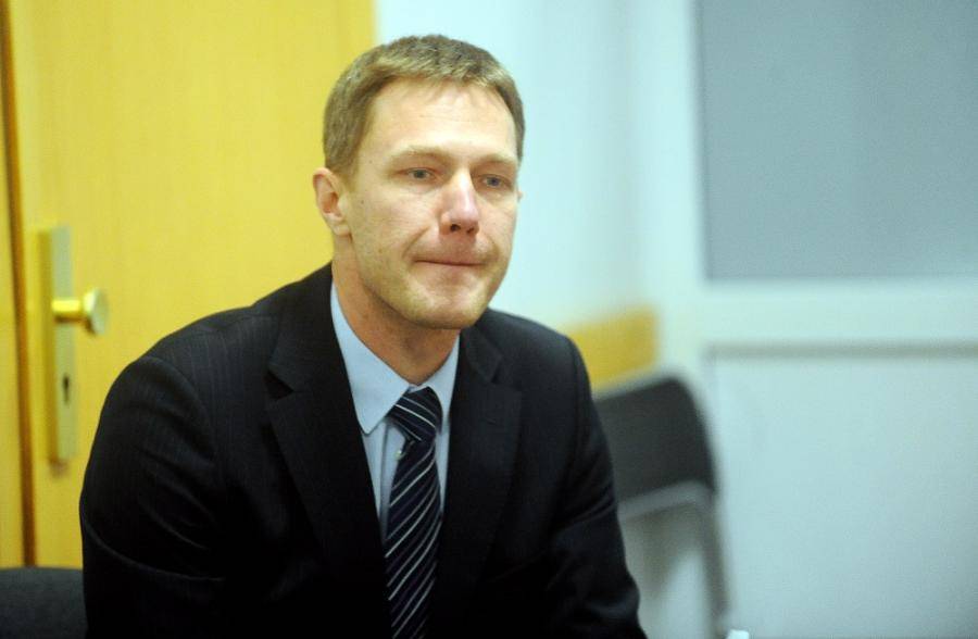 Нил Фрейвалдс.