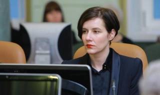 Министр финансов Дана Рейзниеце-Озола.