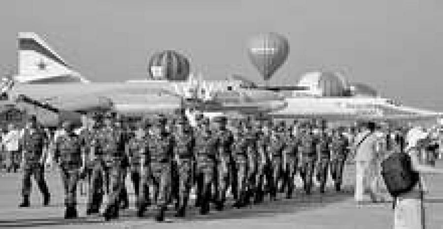 Контракты позволили многим экспертам назвать МАКС-2007 по-настоящему успешным.