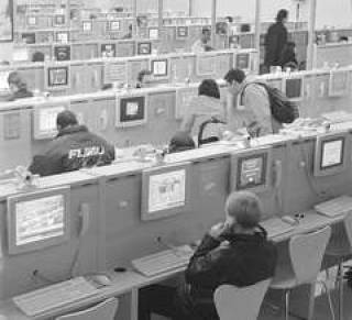 Дорогу осилит дешевый. Мировое производство PC растет, выручка падает.