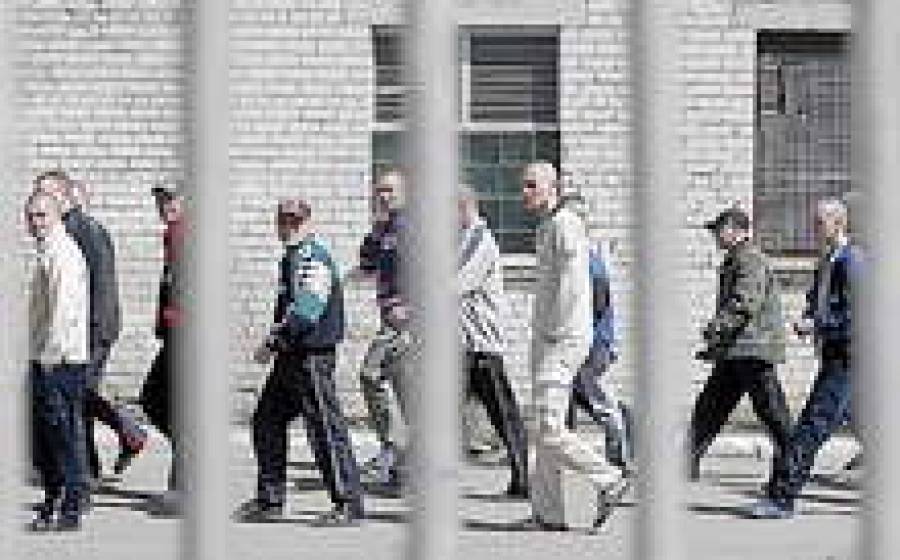 Ныне закрытая Парлиелупская тюрьма в Елгаве в былые, беззаботные времена.