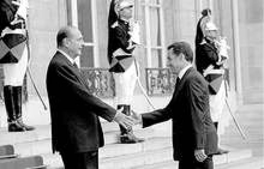 Ширак сдал — Саркози принял