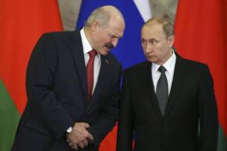 Экспорт нефтепродуктов из Беларуси пойдет в обход Литвы через Россию
