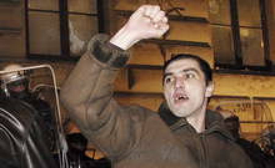Первое представление о том, на что способна деморализованная и безработная молодежь, страна получила вечером 13 января.