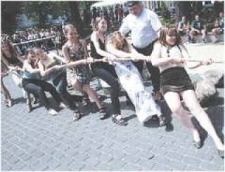 День сломанной иглы