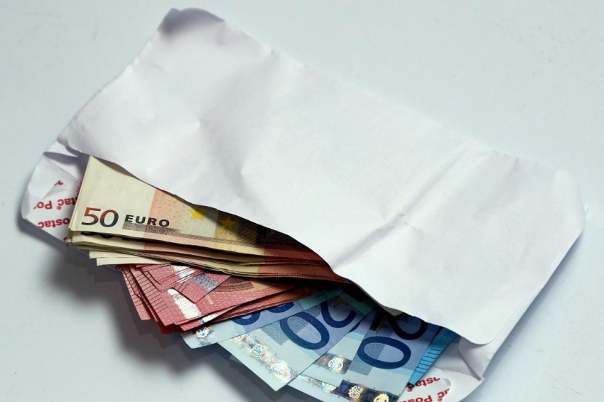 Теневая экономика в Латвии снизилась до 22,9% в прошлом году