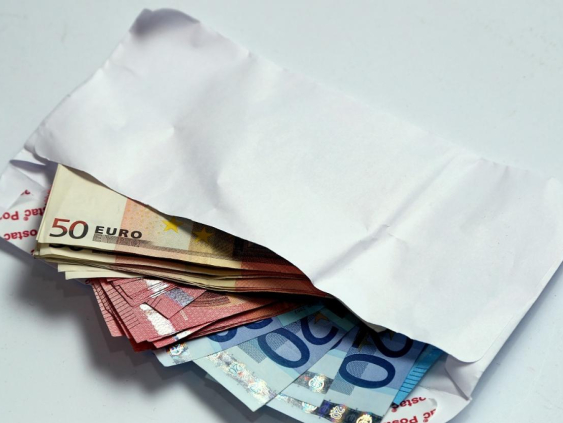 Теневая экономика в Латвии снизилась до 22,9% в прошлом году