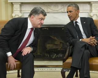 Президент Украины Петр Порошенко научился внимательно слушать главу Белого дома Барака Обаму.
