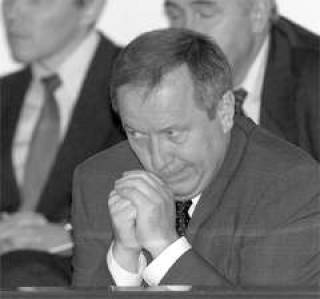  Бывший российский генпрокурор Юрий СКУРАТОВ и не заметил, как из охотника превратился в дичь.