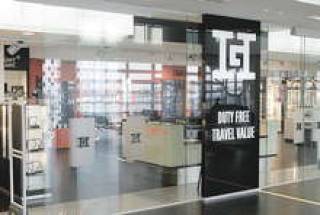 Рижский аэропорт пытается сплавить магазины duty-free зарубежному оператору.