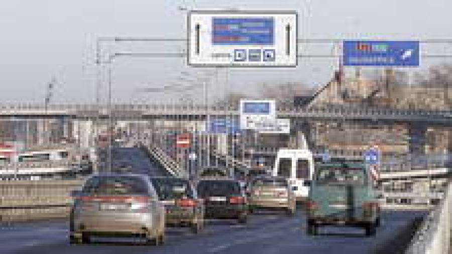 Полиция попробует найти закатанные в асфальт 27 млн. латов.