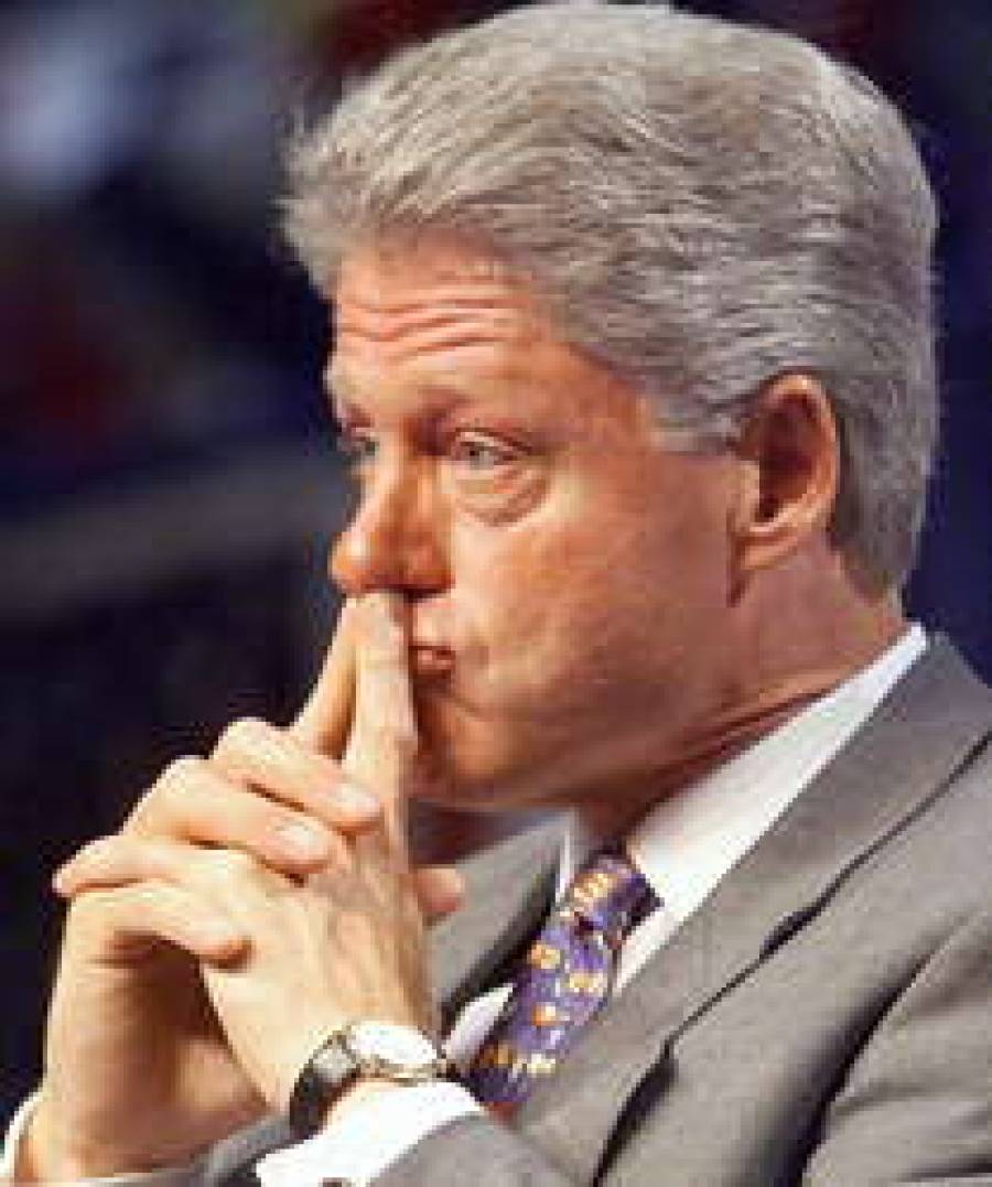 Дело Клинтона продолжается. Но начинает надоедать